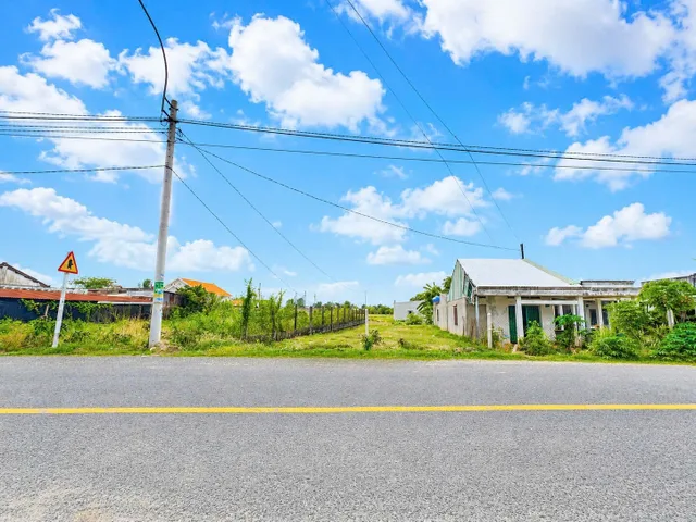 Bán đất 270m² full thổ cư ngang 5m giá 1.8 tỷ tại Xã Hòa Khánh