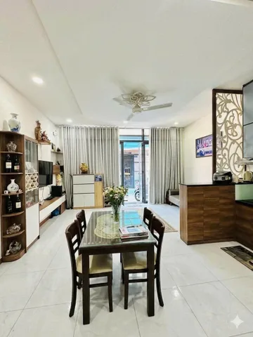 Nhà rộng 2 tầng ô tô đỗ cửa, Bình Long giao Tân Thắng, 4 tỷ