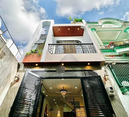 Bán nhà có 2PN, 2WC tại Nguyễn Văn Công, 46,6m2 SHR