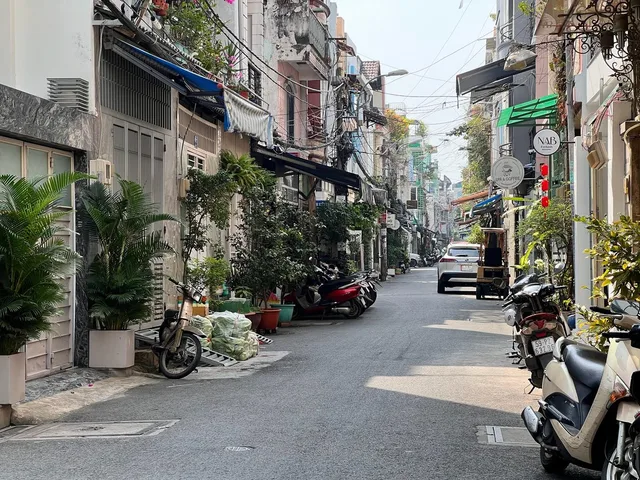 Bán Nhà 3 Tầng - 4 Phòng ngủ - Gò Dầu - Tân Phú - Hẻm Ô Tô - Giá 6.5 Tỷ