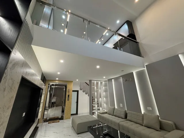 Bán nhà 40m² full thổ cư ngang 4m giá 10.8 tỷ tại Đường Ngọc Thụy Phường Bồ Đề