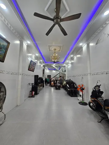 Bán nhà 110m² full thổ cư ngang 4m giá 7.35 tỷ tại Phường Bình Tân