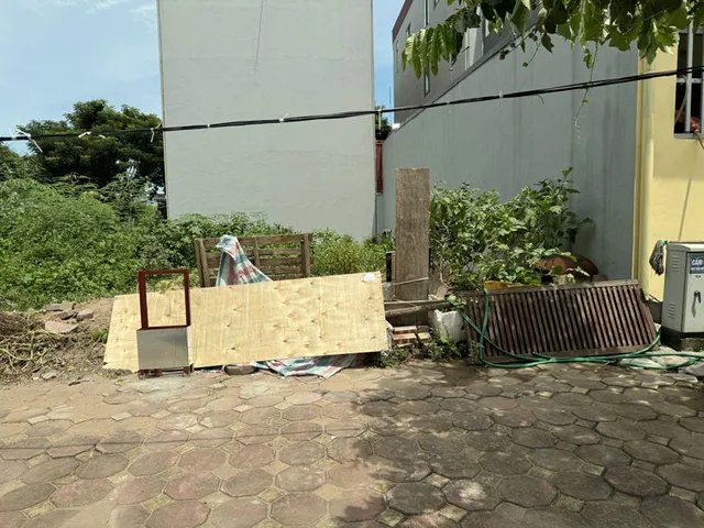 Bán Đất TĐC Trâu Quỳ 32,7m2 Vỉa Hè 12m Kinh Doanh Tốt, Sát Vinhomes, Sổ Đỏ Chính Chủ