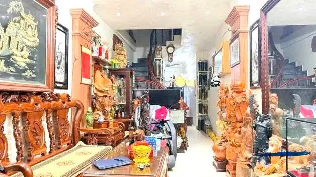 CẦN BÁN NHÀ HOA LÂM VIỆT HƯNG 60M² 3 TẦNG, NGÕ RỘNG THOÁNG, Ô TÔ ĐỖ CỬA