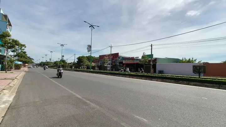 2 Lô Đẹp Mặt Tiền Hùng Vương – Sổ Sẵn – Giá Tốt