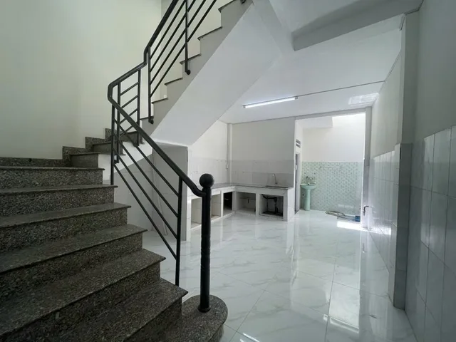 [L2324*] Nhà phố 3 tầng lầu mới toanh, ngang 4m lý tưởng