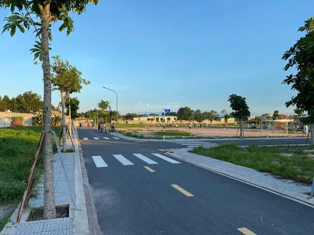 Với 1tỷ38/100m2 có ngay lô đất nằm ngay TTTP Đồng Nai, liền kề sân bay QT Long Thành ,sổ sẵn ,full thổ cư