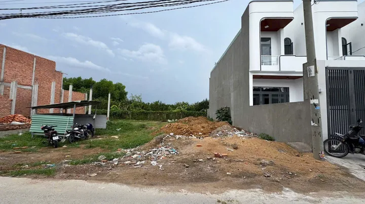 BÁN CẶP ĐẤT MẶT TIỀN ĐƯỜNG 8M ( TƯƠNG LAI) SÁT KHU TÁI ĐỊNH CƯ BÌNH LỢI- TÂN TRIỀU