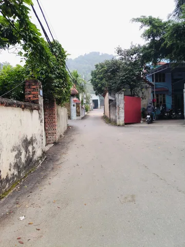 Bán đất full thổ cư khu nam sơn cách tổ hợp goertek khoảng 500m. Diện tích 946m mặt tiền 20.88m hướng đông nam. Phường nam sơn tỉnh bắc ninh
