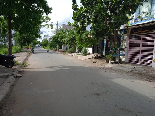 Bán đất thổ cư 2 mặt tiền trước sau hẻm xe tải Nguyễn Văn Tạo, Nhà Bè