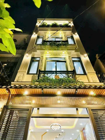 Nhà 3 lầu 69,8m2 giá 7 tỷ 650 triệu đường Nguyễn Thượng Hiền, phường 5, Bình Thạnh.