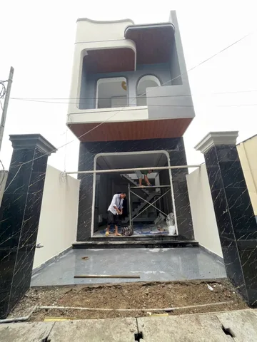 Bán Nhà 1Lầu 1Trệt Đầy Đủ Công Năng .68m2.  3Pn. Chỉ 2Tỷ850Tr