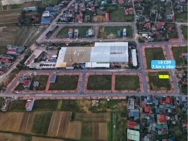 Bán lô C09 đất 135m² full thổ cư ngang 7.5m giá 1.75 tỷ tại Phường Ngọc Sơn