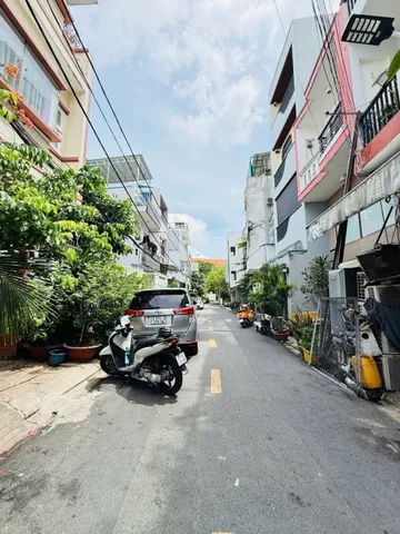 NHÀ ĐẸP – XE HƠI ĐẬU CỬA – NGAY VÕ VĂN KIỆT CHỈ NHỈNH 5 TỶ