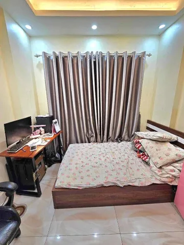 Hiếm! Nhà đẹp Ngô Gia Tự 39m2, ngay chợ Diêm, ngõ cực nông, giá 7.95 tỷ.