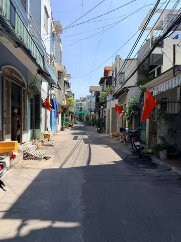 BÁN NHÀ ĐƯỜNG NGUYỂN TRỌNG TRÍ,P AN LẠC, SÁT TÊN LỬA, NGAY AEON MALL( 4 x 7M X 2 TẦNG)GIÁ , NHỈNH 2 TỈ TL