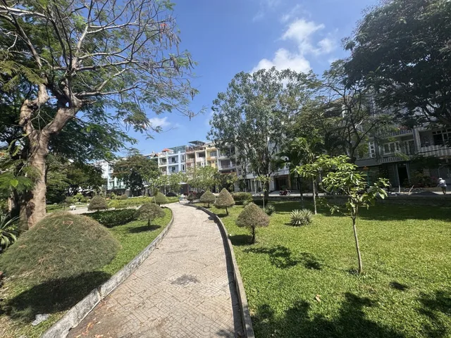 Mặt Phố Bình Phú Quận 6 - Ngay Công Viên Lớn Thoáng Mát