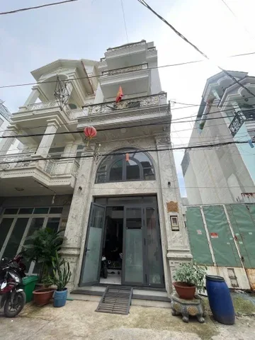 Bán nhà 100m² full thổ cư ngang 5.5m giá 8.5 tỷ tại Đường số 2 Phường Bình Hưng Hoà