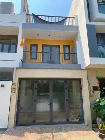 GIẢM 200TR - CHỈ 3.75 TỶ CÓ NGAY NHÀ MỚI 2 TẦNG GẦN VINHOMES GRAND PARK – ĐƯỜNG 9M CÓ VỈA HÈ