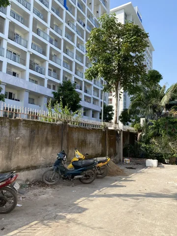BDS HVL [NC] 🏠 BÁN ĐẤT XÂY CĂN HỘ THƯƠNG MẠI DICH VỤ + GIẤY PHÉP XÂY DỰNG 

-  Vị trí lô đất : sát vách trường đại học Trường ĐH Tài chính - Marketing 
- PHƯỜNG LONG TRƯỜNG, TP. THỦ ĐỨC
📐 Diện tích: 275,5 m² – đất ở
🧾 Sổ hồng riêng, pháp lý rõ ràng
