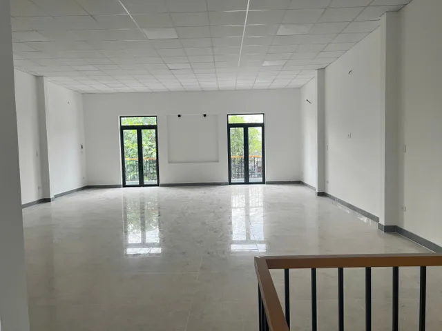 Bán kho xưởng dt đất 212m2. Xây dựng lầu trệt 350m2. Phan Văn Hớn. Hocmon