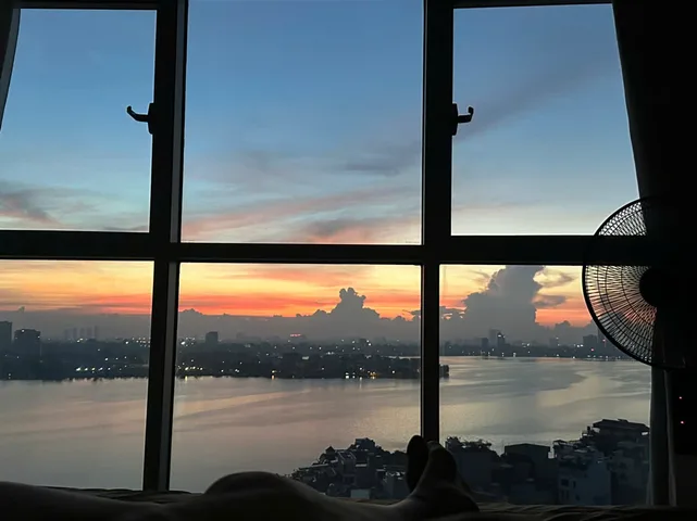 Bán căn hộ chung cư Watermark Tây Hồ căn góc 121m 3pn full nội thất view trực diện Hồ Tây