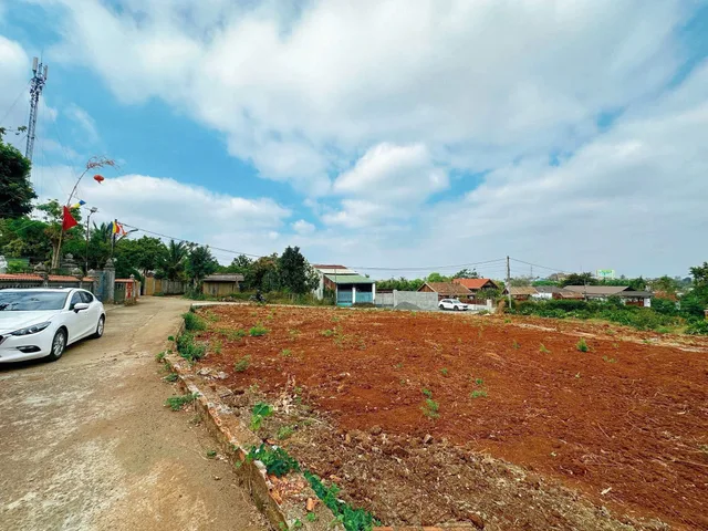 Bán đất 102m² có sẵn 100m² thổ cư ngang 5m giá 750 triệu tại Phường Thành Nhất