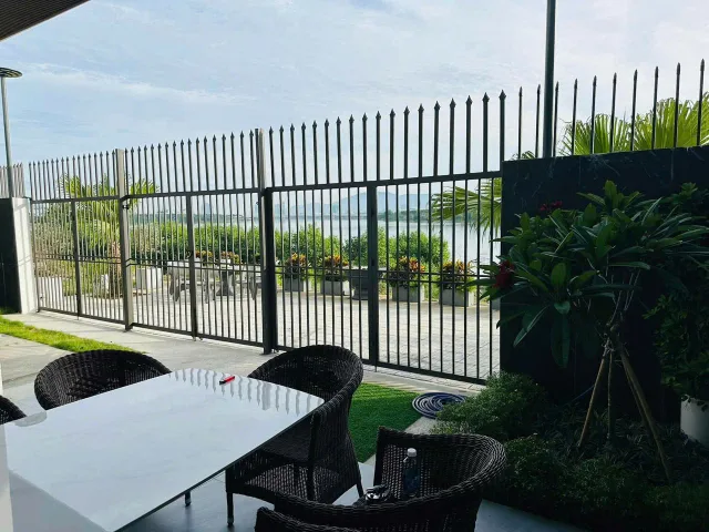 Cho thuê villa view sông 3 tầng Nguyễn Đình Thi , Hoà Xuân - Ven sông thoáng mát