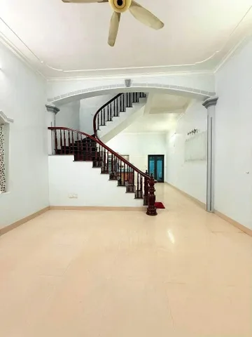 Đàm quang trung bán 78M tặng nhà dân xây ô tô thông long biên