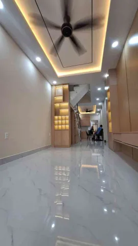 Bán Nhà Phạm Văn Chí - Hẻm Thông-Ngay Khu Người Hoa Kinh Doanh Nhộn Nhịp - DT 73M2- Nhỉnh 7 TỶ