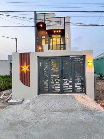 CHỦ NGỘP RÁO RIẾT: BÁN GẤP NHÀ LẦU BỬU LONG!
