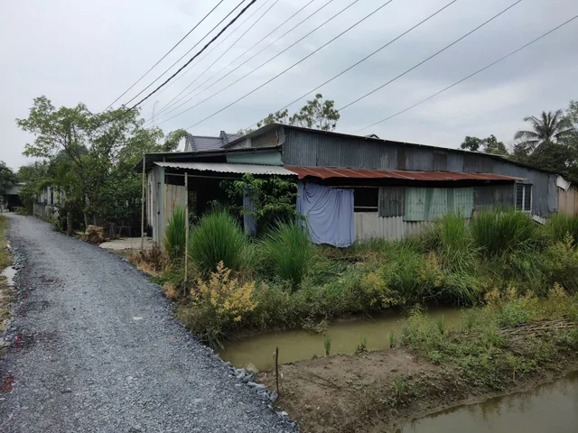 Bán đất 300m² full thổ cư ngang 10m giá 4.5 tỷ tại Xã Hưng Long