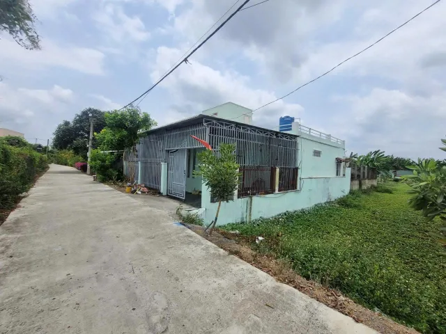 Bán nhà 205m² full thổ cư ngang 10m giá 4.5 tỷ tại Xã Hưng Long