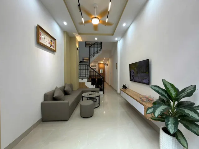 📌📌📌LÀM VIỆC TRỰC TIẾP GIÁ TỐT !!! NHÀ HOÀNG DIỆU 20TR