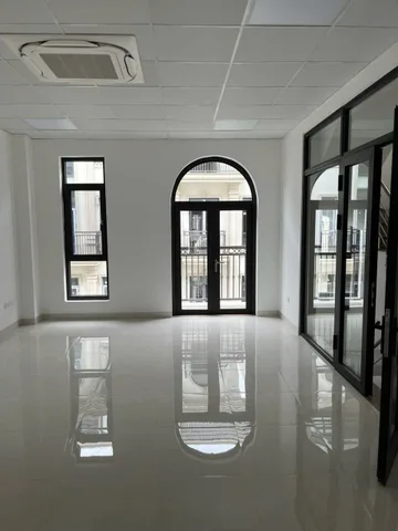 Cho thuê nhà Biệt thự lô góc Himlam vạn phúc khu phân lô đô thị cao cấp.