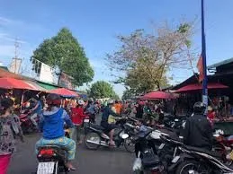 ANH CHỊ CẦN ĐẦU TƯ ĐẤT BÌNH DƯƠNG THÌ GỌI E CÓ MẤY VỊ TRÍ ĐỐI DIỆN TRƯỜNG VÀ CHỢ