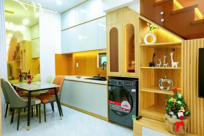 Bán nhà 21m² full thổ cư ngang 3,7m giá 3.95 tỷ tại Phường Gia Định