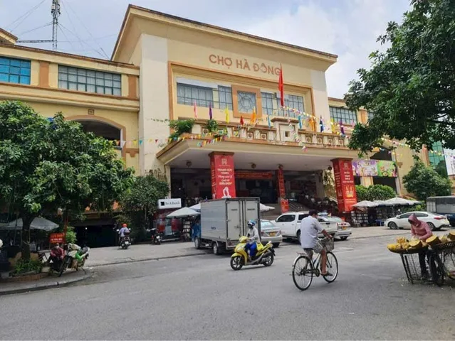 🔥 TRUNG TÂM HÀ ĐÔNG 50M² x 4 TẦNG - MẶT TIỀN RỘNG - Ô TÔ ĐỖ CỬA - THÔNG TỨ TUNG - LÕI PHỐ CỔ - NHÀ Ở NHIỀU LỘC - KINH DOANH - NỞ HẬU NHẸ HƠN 12 TỶ!