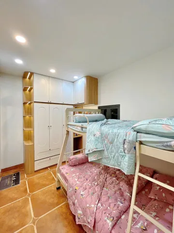 Bán Nhà 1 mê 2 mặt tiền 54C Đinh công Tráng 
Diện tích 98m2 giá 2ty850