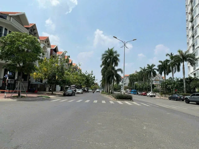 BDS 🔴 HVL [NC] BÁN CĂN GÓC HOÀNG TRỌNG MẬU KDC HIM LAM TÂM HƯNG Q7 GIÁ TỐT