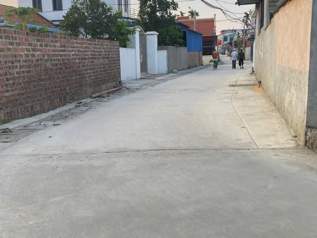 Bán 85 m Thuỷ Triều ngõ ô tô tận đất, cách đường thôn 100m.gần vsip.l/h:076.231.9990 e Thúy