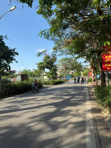 LONG BIÊN. 31M2 ĐẤT HIẾ.M PHÚC LỢI CÒN XÓT LẠI - Ô TÔ ĐỖ CỬA, 10M RA ĐƯỜNG 4 LÀN Ô TÔ TRÁNH

📍 Trung tâm Phúc Lợi – vị trí đẹp bậc nhất khu vực
✔ 10m ra đường 4 ô tô tránh
✔ Ngõ rộng, ô tô đỗ cửa
✔ Gần chợ, trường học, Vinhomes Riverside, UBP
💥 Diện