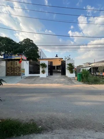 Bán nhà 450m² full thổ cư ngang 10m giá 6.5 tỷ tại Xã Hòa Khánh