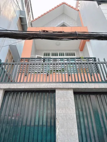 Bán nhà MT hẻm 6m Đường Lê Thị Riêng Q1. 4.2x24m. 99 m2. 3 tầng. Giá 26 tỷ. 3 mt hẻm