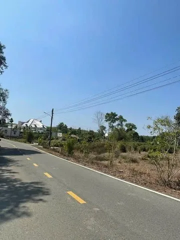 NỢ...Cần bán 2100m2 full Hồng đường Nhựa Đất ở Bàu Bàng