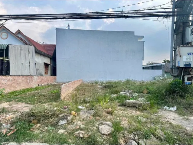 Em còn lô đất mặt tiền đường thông ra Cao tốc Biên Hoà - Vũng Tàu kinh doanh đa ngành nghề
Diện tích 5m7 x17m sổ hồng thổ cư