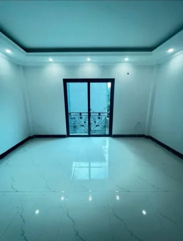 Bán nhà 43m² 5tầng ngang 3,8m giá 7.8 tỷ tại đường chính kinh Phường Văn Miếu - Quốc Tử Giám
Lh;0377224604