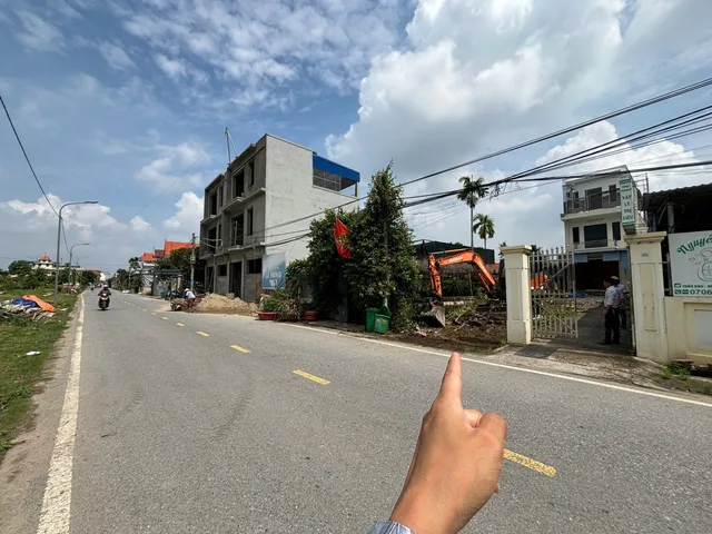 Bán 93 m Dương Quan đường nhựa 2 ô tô tránh nhau thoải mái. L/h:076.231.9990 e Thúy
