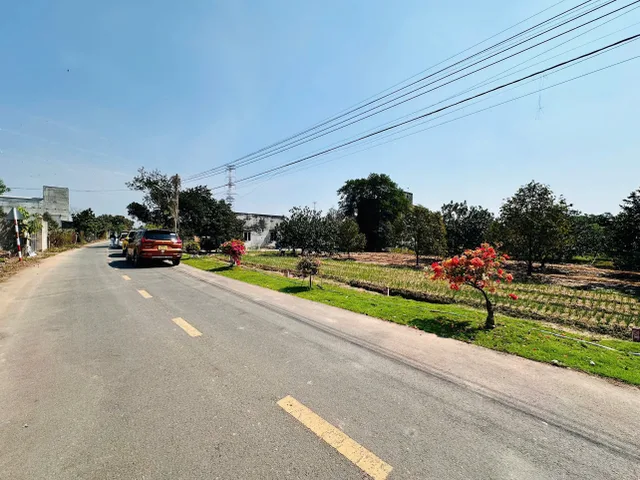Bán đất Bàu Bàng_Thành phố Hồ Chí Minh,   mặt tiền đường nhựa 8m, điện 3pha, nước máy, gần chợ, trường. Trả trước 460tr là sở hữu.