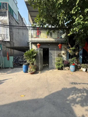 CÓ PHÒNG NGỦ TẦNG TRỆT – NHÀ RỘNG 72M² (4x18M) – HẺM XE HƠI THÔNG – 4.15 TỶ